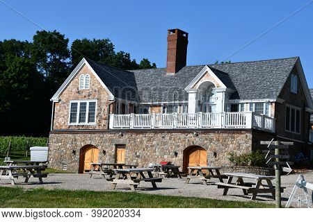 Clinton, Ct - Jul 4: Chamard Vineyard In Clinton, Connecticut, As Seen On July 4, 2020.