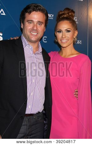 LOS ANGELES - NOV 18: Scott Willett, Kimberly Cole přichází pro nás týdenní AMA After Party v Lur