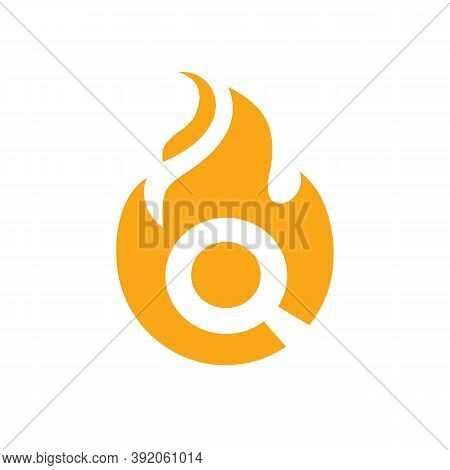 Fire And Magnify Glass Logo Template, Burning Lup Icon, Find The Fire Concept - Vector