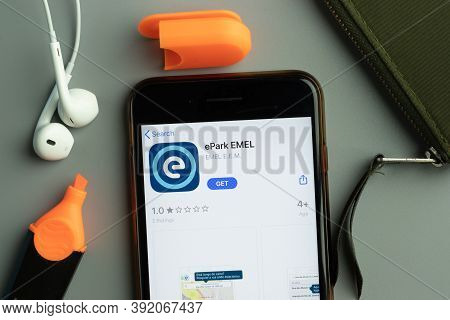 New York, Usa - 26 October 2020: Epark Emel Mobile App Icon Logo On Phone Screen Close-up, Illustrat