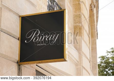 Bordeaux , Aquitaine / France - 10 20 2020 : Poiray Paris Text Sign And Logo Front Of Boutique Luxur