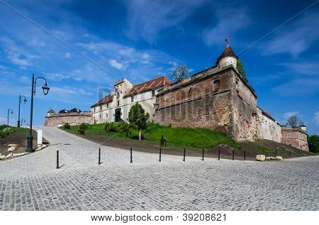 ป้อมปราการของ Brasov ทรานซิลเวเนีย โรมาเนีย