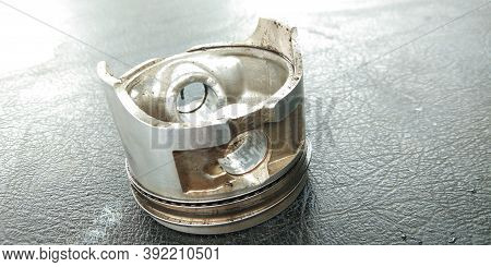 Motorcycle repair Motorcycle piston ring repair Repair of motorcycle engine ignition system Damaged