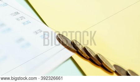 Business Calculation Of Expenses Per Month Based On Salary.