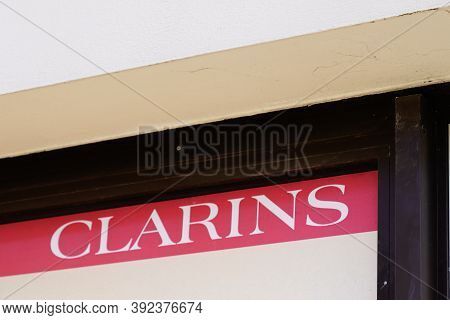 Bordeaux , Aquitaine / France - 10 30 2020 : Clarins Logo And Text Sign Front Of Shop Seller Cosmeti