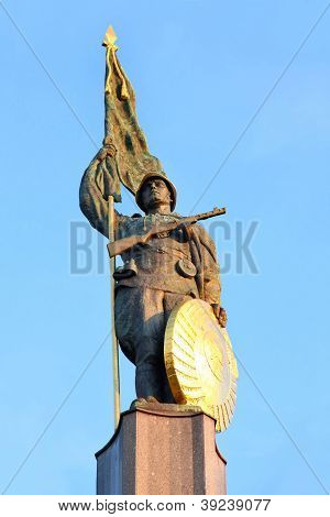 在英雄纪念碑的红色军队在维也纳，奥地利