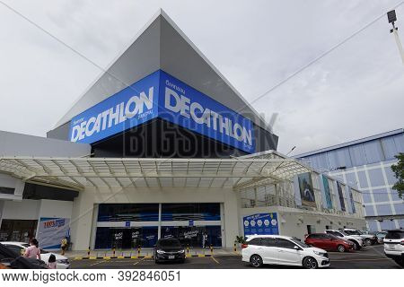 Bangkok, Thailand - 1 November 2020:decathlon Bangyai. View Of Decathlon Shop. The Sport Complex, At