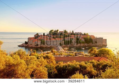 เกาะ Sveti Stefan อาทิตย์ (มอนเตเนโกร)