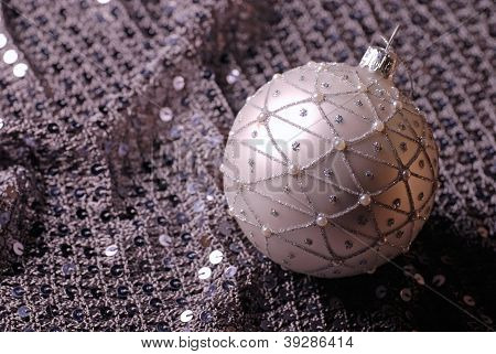 ลูกบอลคริสมาสต์เงิน