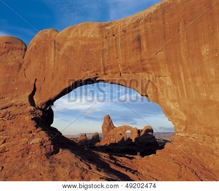 Tårn Arch