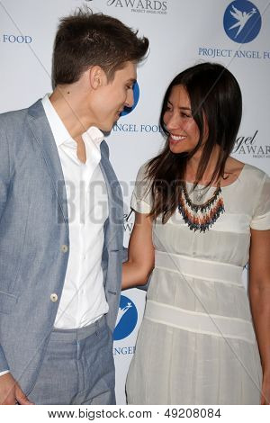 LOS ANGELES - AUG 10: Nolan Funk, host na ocenění anděl na projektu anděl potravin v půli srpna,