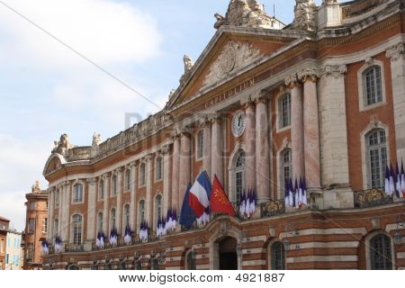 Capitole