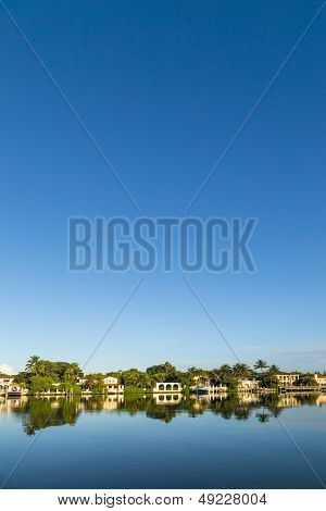 Luxury Houses At The Canal On  Pinetree Drive In Miami