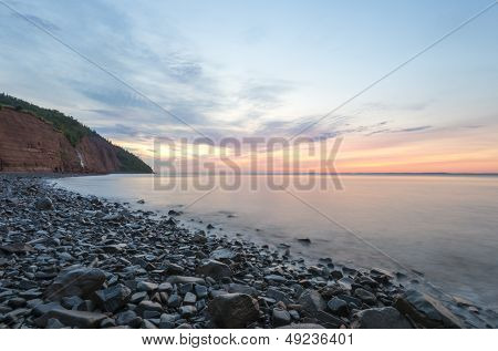Stranden ved daggry