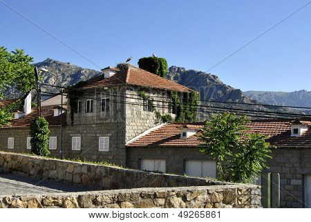 village of montains