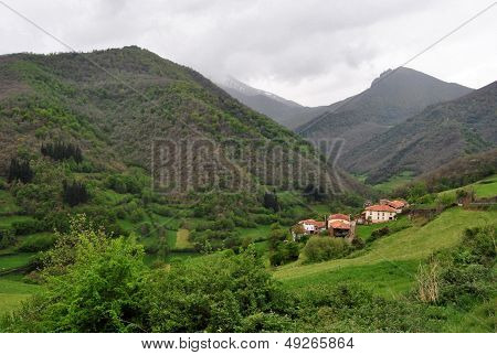 village of montains