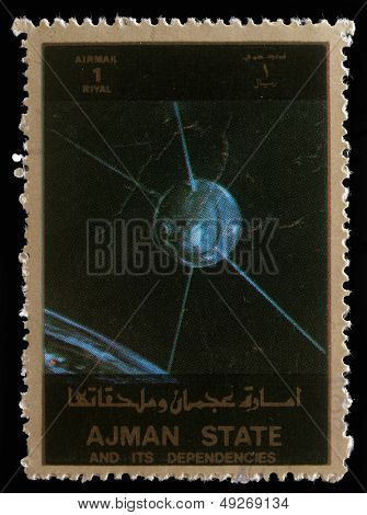 AJMAN státu - cca 1973: Známka vytištěna v Spojené arabské emiráty (SAE) ukazuje Explorer 17 série seděl