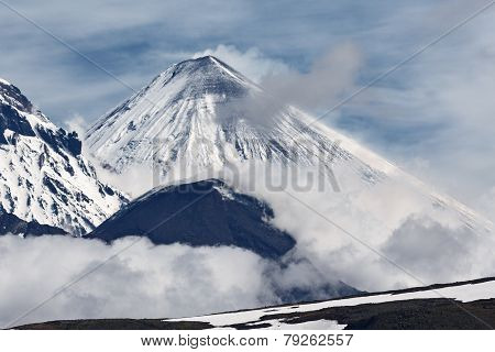 Active Volcanoes Of Kamchatka: Klyuchevskoi And Bezymianny