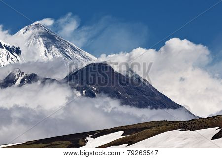 Beauty Active Volcanoes Of Kamchatka: Klyuchevskoi, Bezymianny