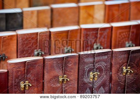 Leather-bound Souvenir Notebooks For Sale In Udaipur, India