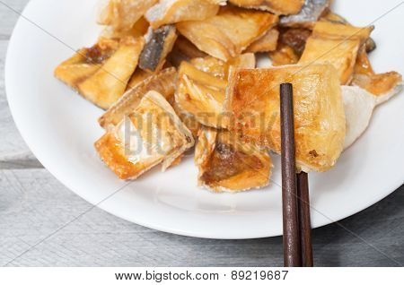 Vietnamese  Deep Fried Dried Pangasius Kunyit Fish, Ca Dua Kho Chien