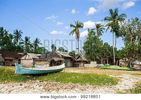 Indonesian House - Shack On Beach
