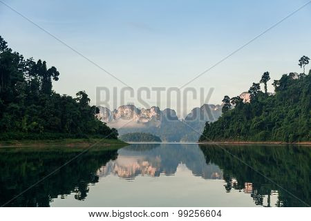 Cheo Lan lake