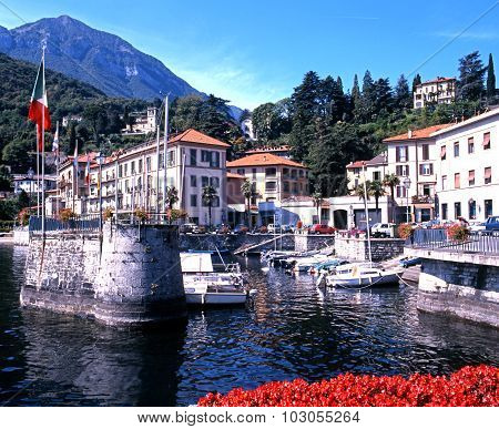 Harbour entrance, Managgio.