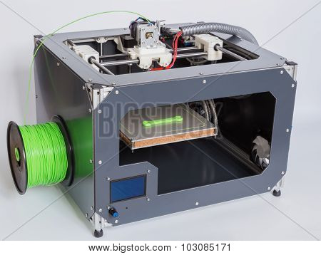 3D Printer With Bright Green Filament