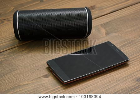 Smartphone And Wireless Speaker