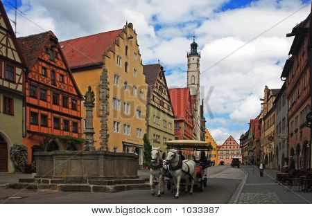 로텐부르크는 Herrngasse에 따라