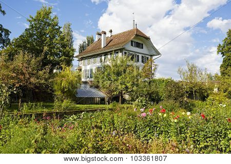 Wittigkofen Palace In Bern