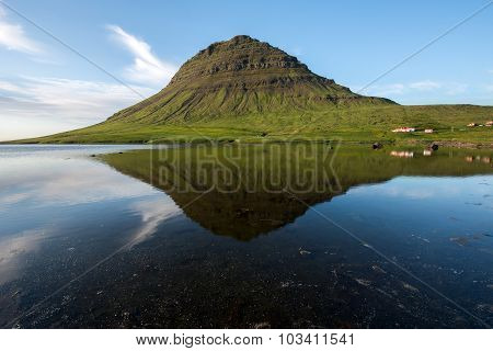 Kirkjufell Mount, Snaefellsnes Peninsula, Iceland