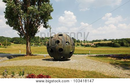Monument To Balloonists