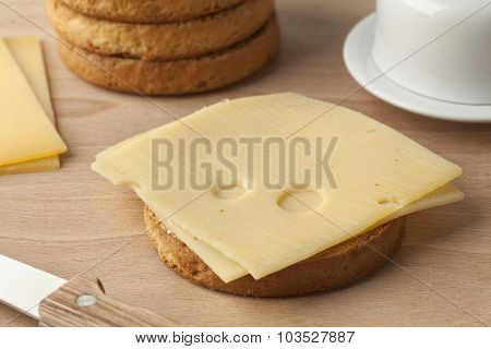 Beschuit with Dutch cheese for breakfast