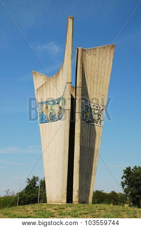 Monument In Plovanija