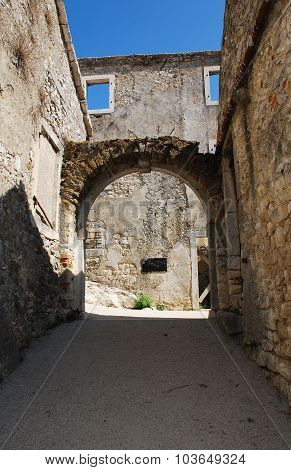 Street In Pican