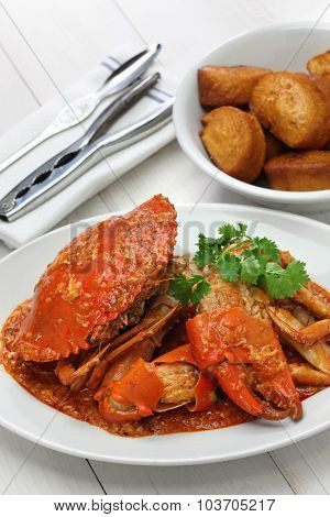 chilli mud crab with fried mantou, singapore cuisine