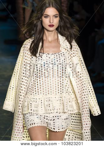 Anna Sui - Spring Summer 2016 Collection