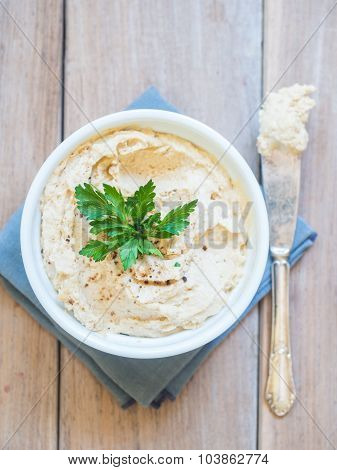 Hummus