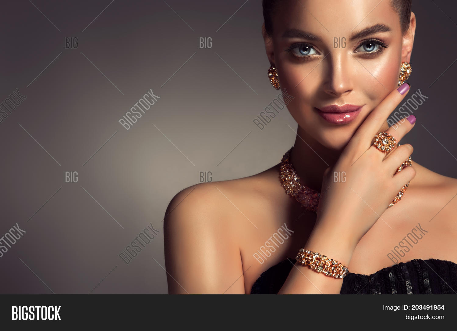 Beautiful Girl Jewelry Image & Photo (Free Trial) Bigstock