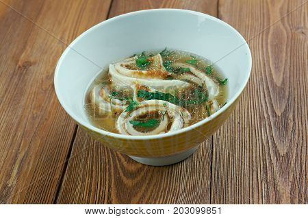 Pfannkuchensuppe