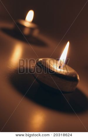velas douradas