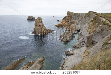 Cantabria, Costa Quebrada, Around Liencres