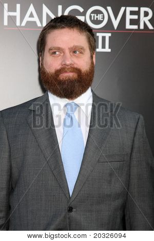 LOS ANGELES - 19 de mayo: Zach Galifianakis llegando en el estreno de 