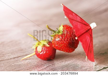 Victoria berry on the table and the umbrella decor