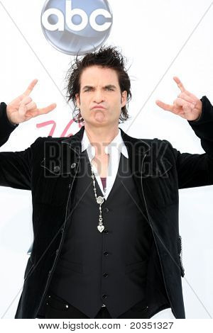 LAS VEGAS - 22. května: Pat Monahan přijíždí v roce 2011 Billboard Music Awards v MGM Grand Garden jsou