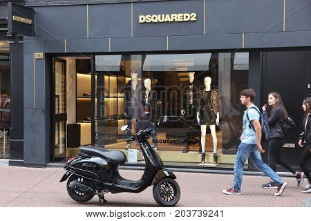 Dsquared2