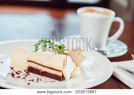 Dessert - White Cheesecake With Mint And Chocolate Chips