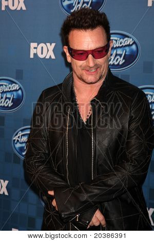 LOS ANGELES - 25 maja: Bono. w 2011 roku amerykański Idol prasy finał w Nokia w LA żyć na maja 